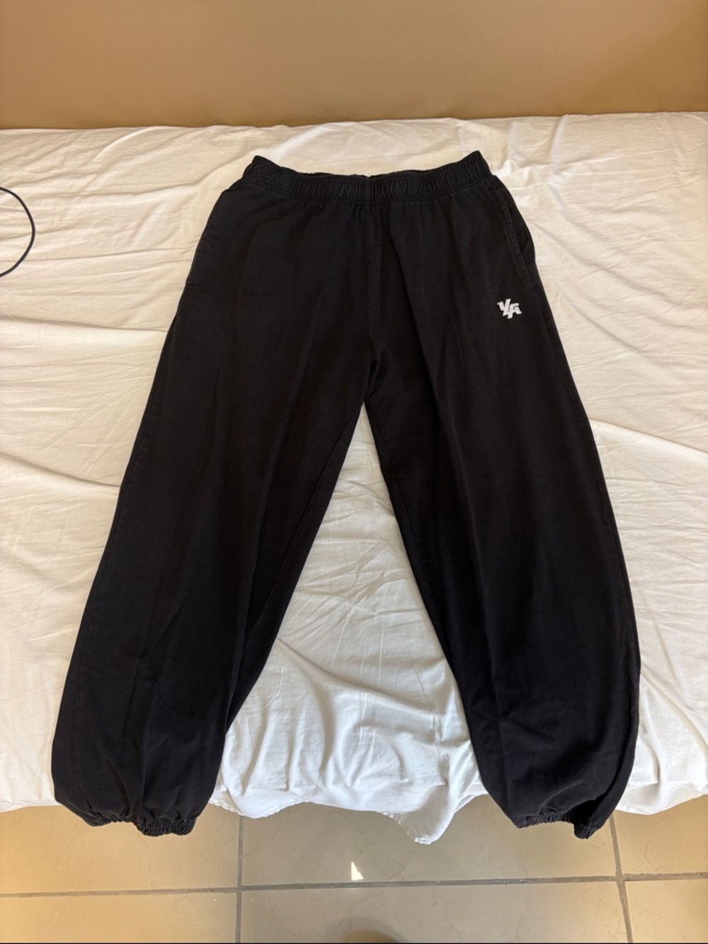 YoungLA Black Pump Cover Joggers XL